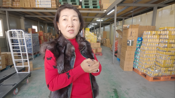 이옥화 대표가 국내에서 증국식품과 주류의 유통현황에 대해서 들려주었다. (본 내용은 아래 김용필의 동포세계EKWtv 유튜브방송에서 들으실 수 있습니다.)